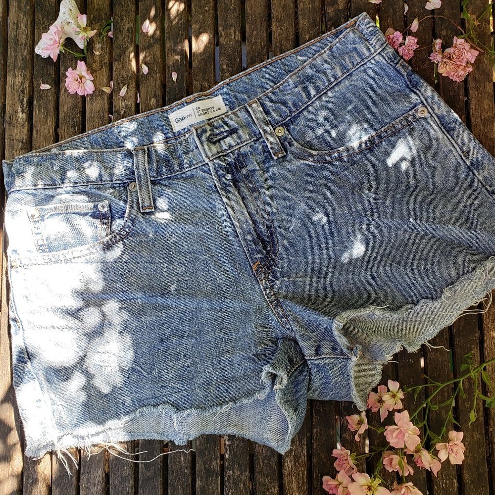 Vintage style jean shorts